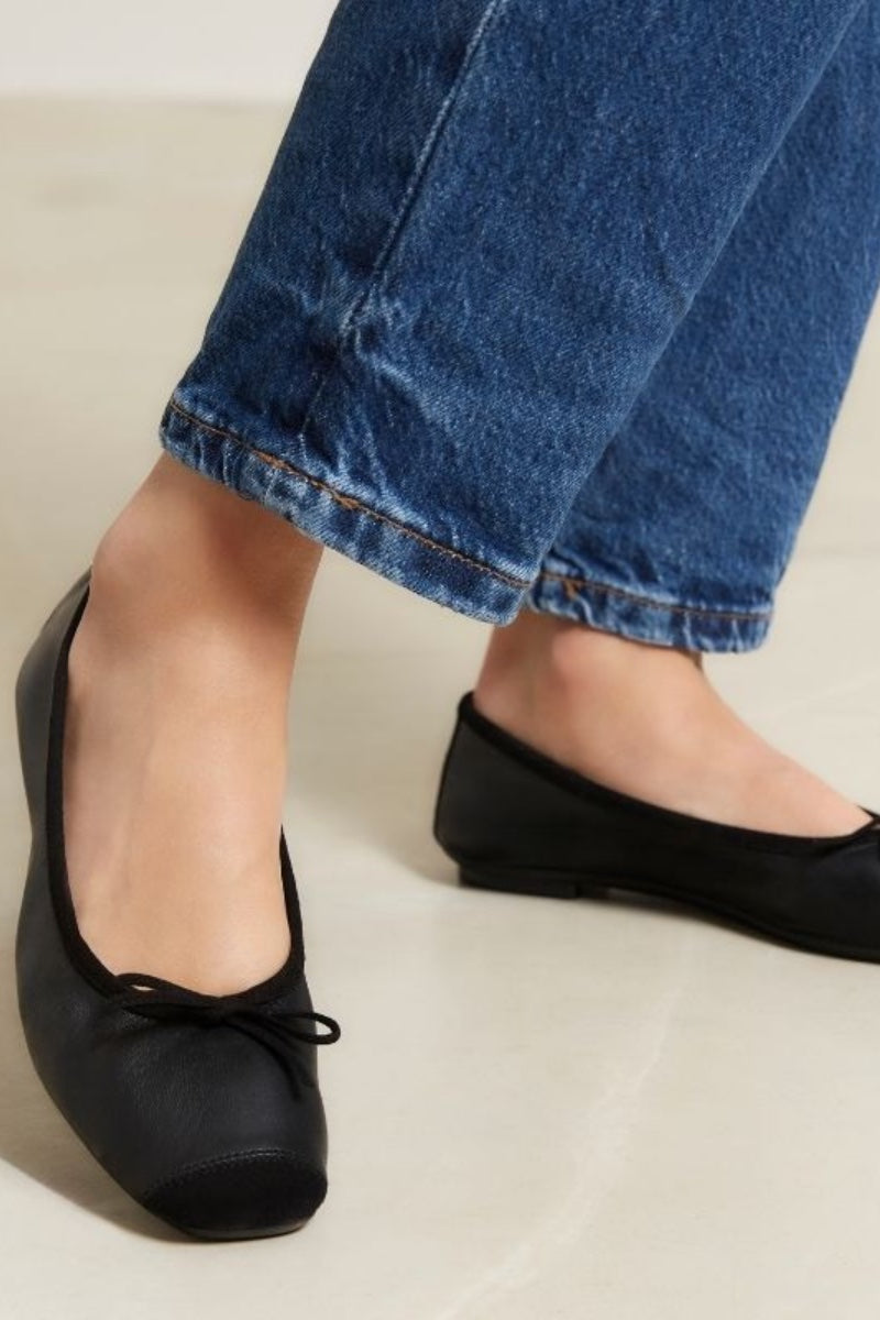 新品REQINSレキンズHarmonyNoirレザーバレエ38/24〜24.5 Reqins - Harmony Leather/Suede Ballet Flats – Heidi-Ho2