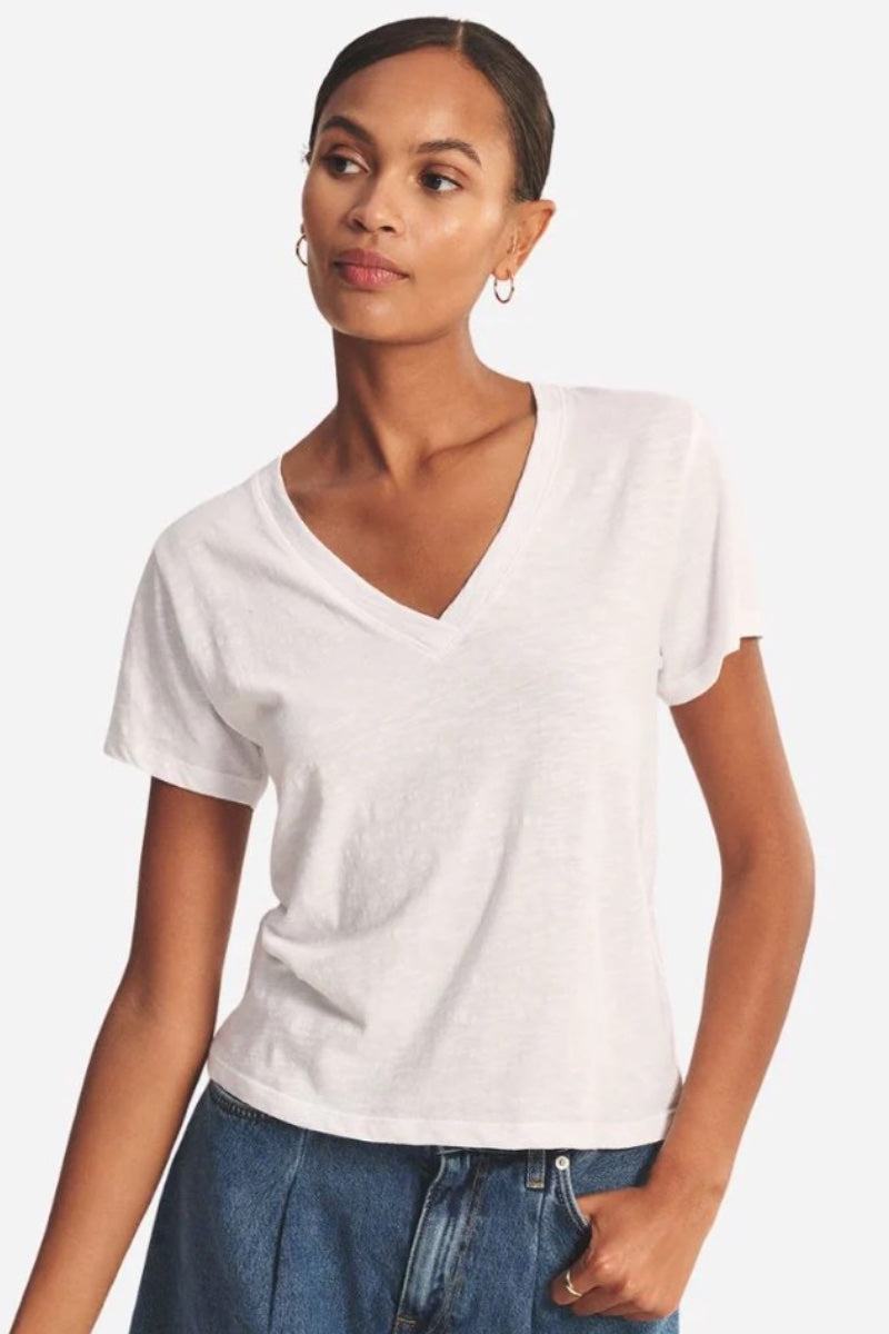 Velvet - Elisha V/Nk Tee in White