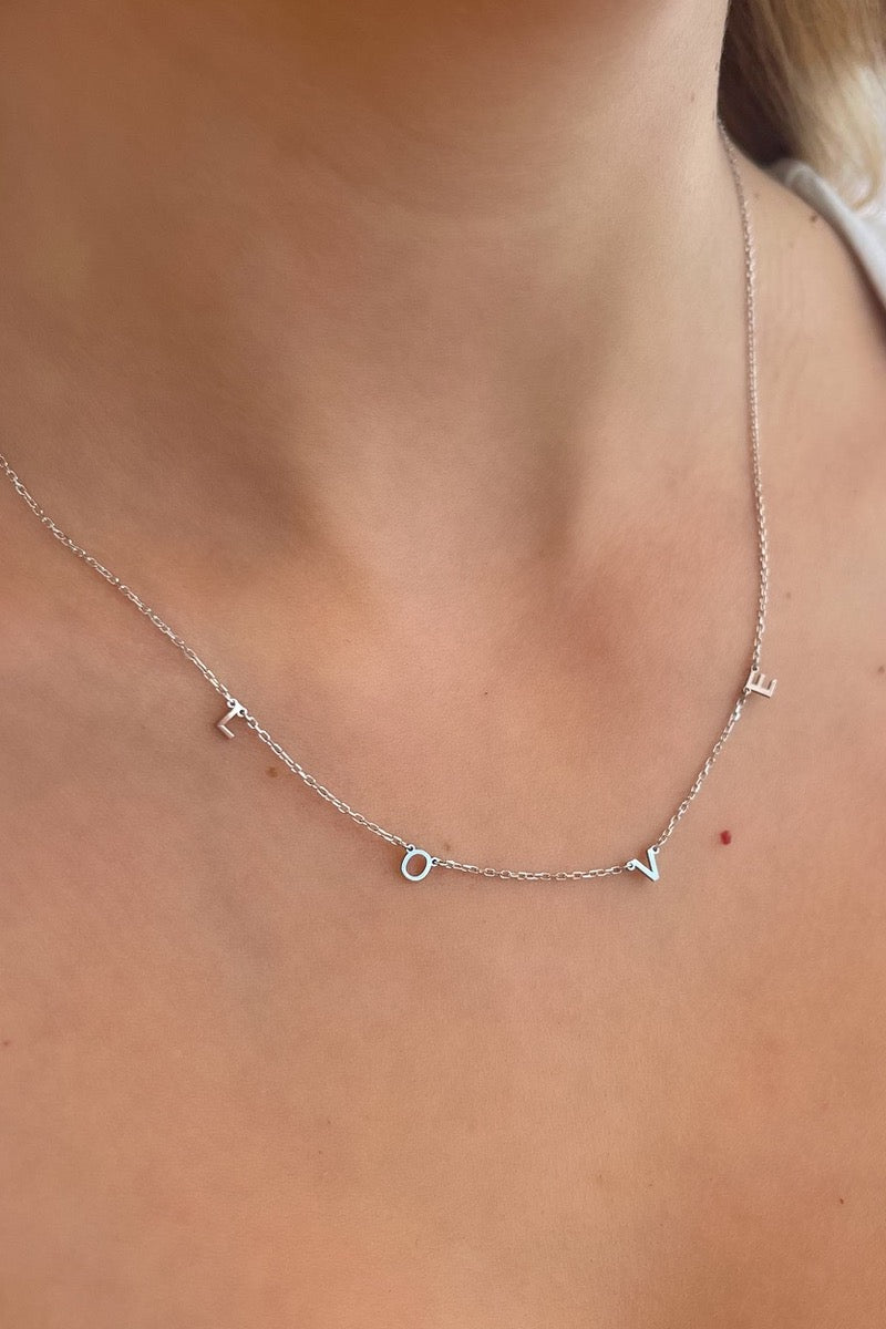Moda - Dainty Love Necklace in 18K Gold Vermeil (Model shot shown in silver)