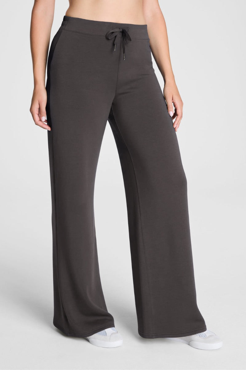 Spanx - Air Essentials Wide Leg Pants in Storm