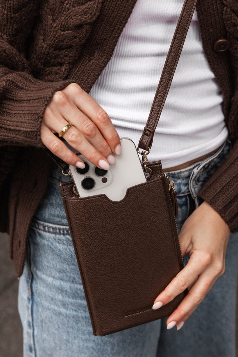 Louenhide - Suki RFID Phone Bag in Brown