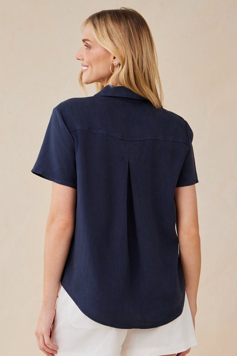 Bella Dahl - S/S Pocket Button Down Shirt in Endless Sea