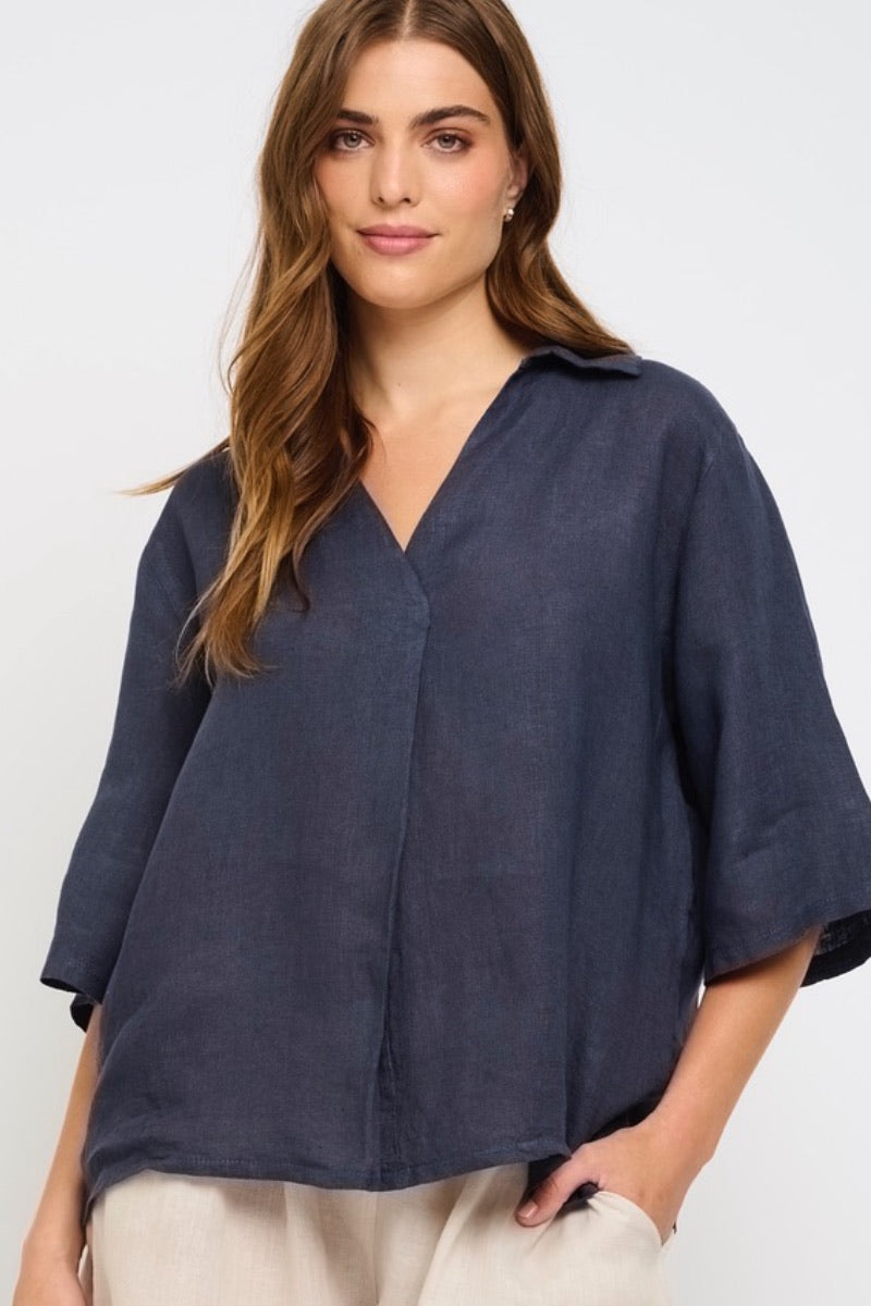 Pistache - Linen Pullover Blouse in Navy