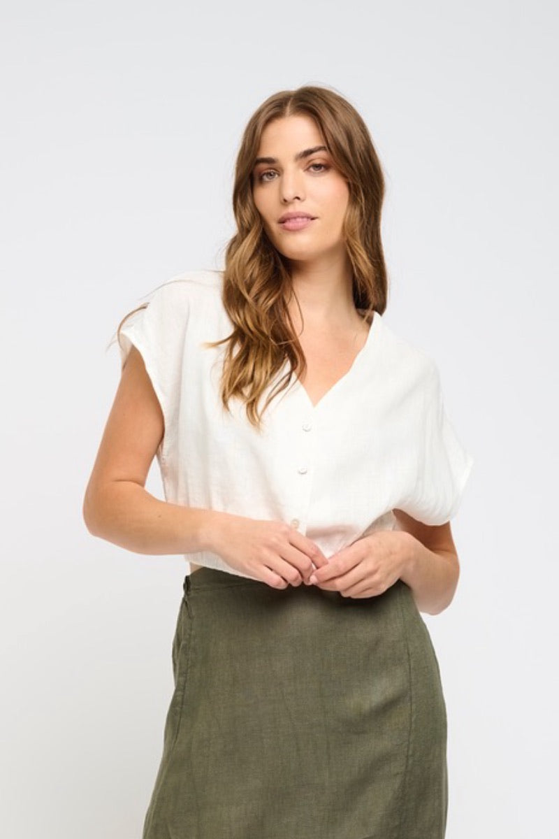 Pistache - Cropped Linen Button Down Vest Top in White