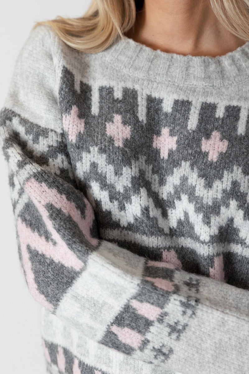 Lyla &amp; Luxe - Pull Landen Fair Isle en Gris/Rose