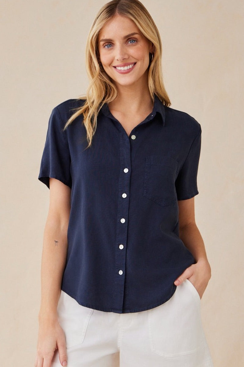 Bella Dahl - S/S Pocket Button Down Shirt in Endless Sea