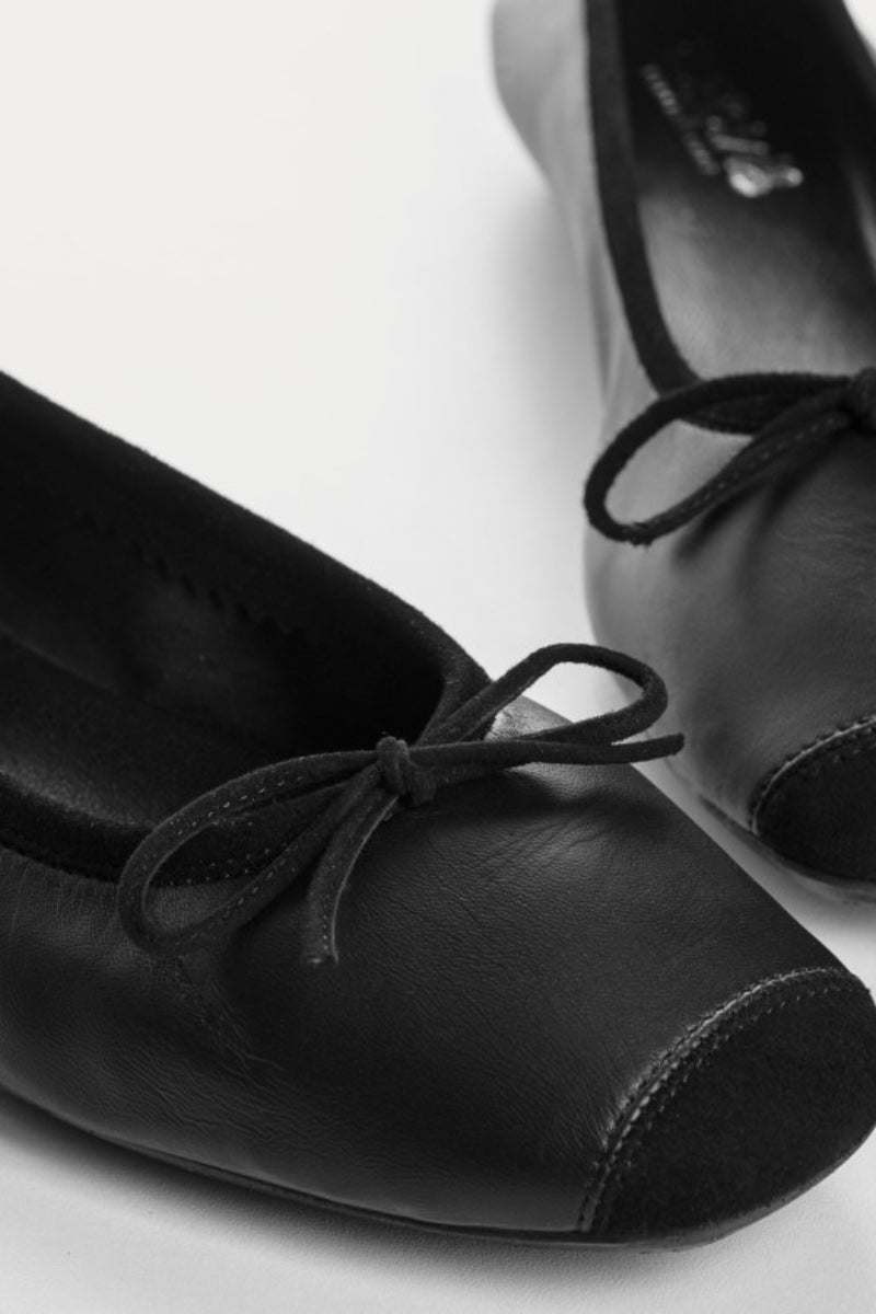 新品REQINSレキンズHarmonyNoirレザーバレエ38/24〜24.5 Reqins - Harmony Leather/Suede Ballet Flats – Heidi-Ho2