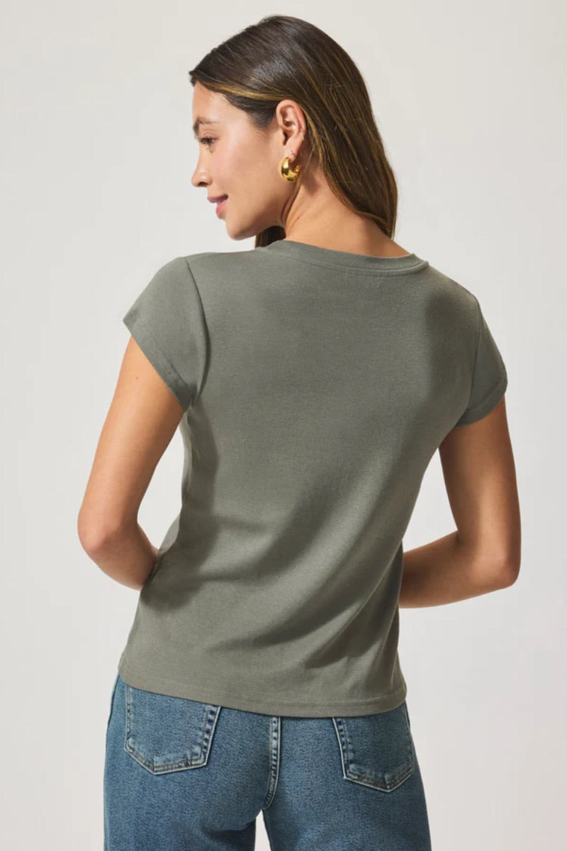 heidi Ho2 - Splendid - Faye Crewneck in Soft VOB