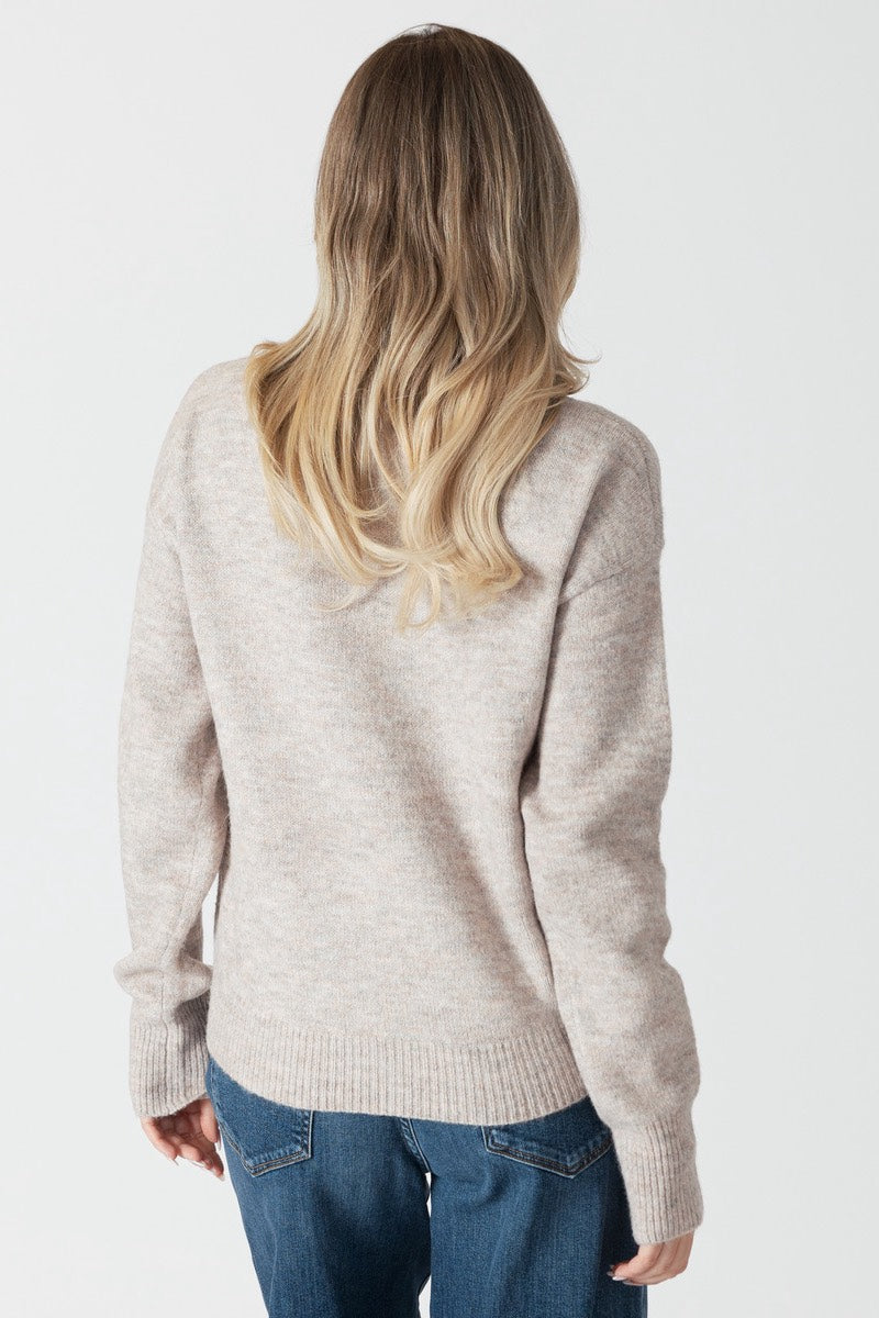 Lyla & Luxe - Mabel Lightweight Mock Neck Sweater in Oatmeal