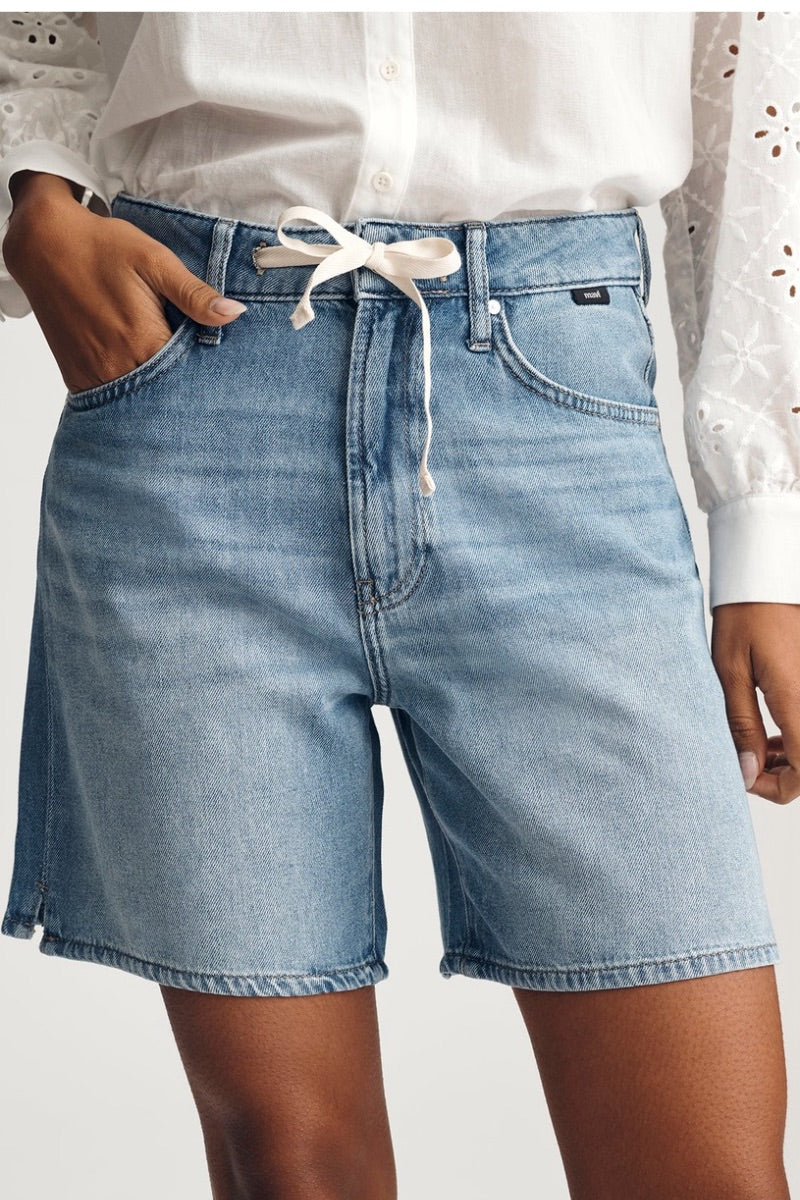 Mavi - Nella Relaxed Shorts High Rise in Well Blue