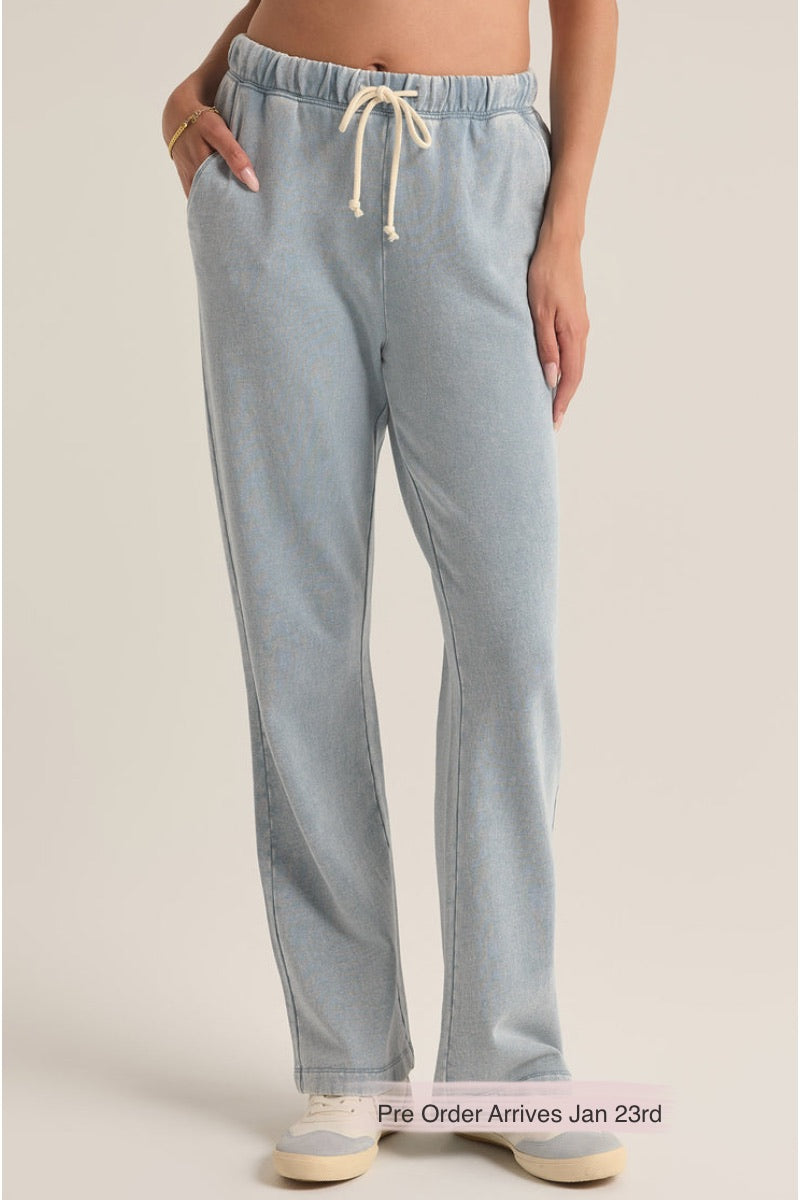 Z Supply - Hunter Knit Denim Pant in Washed Indigo